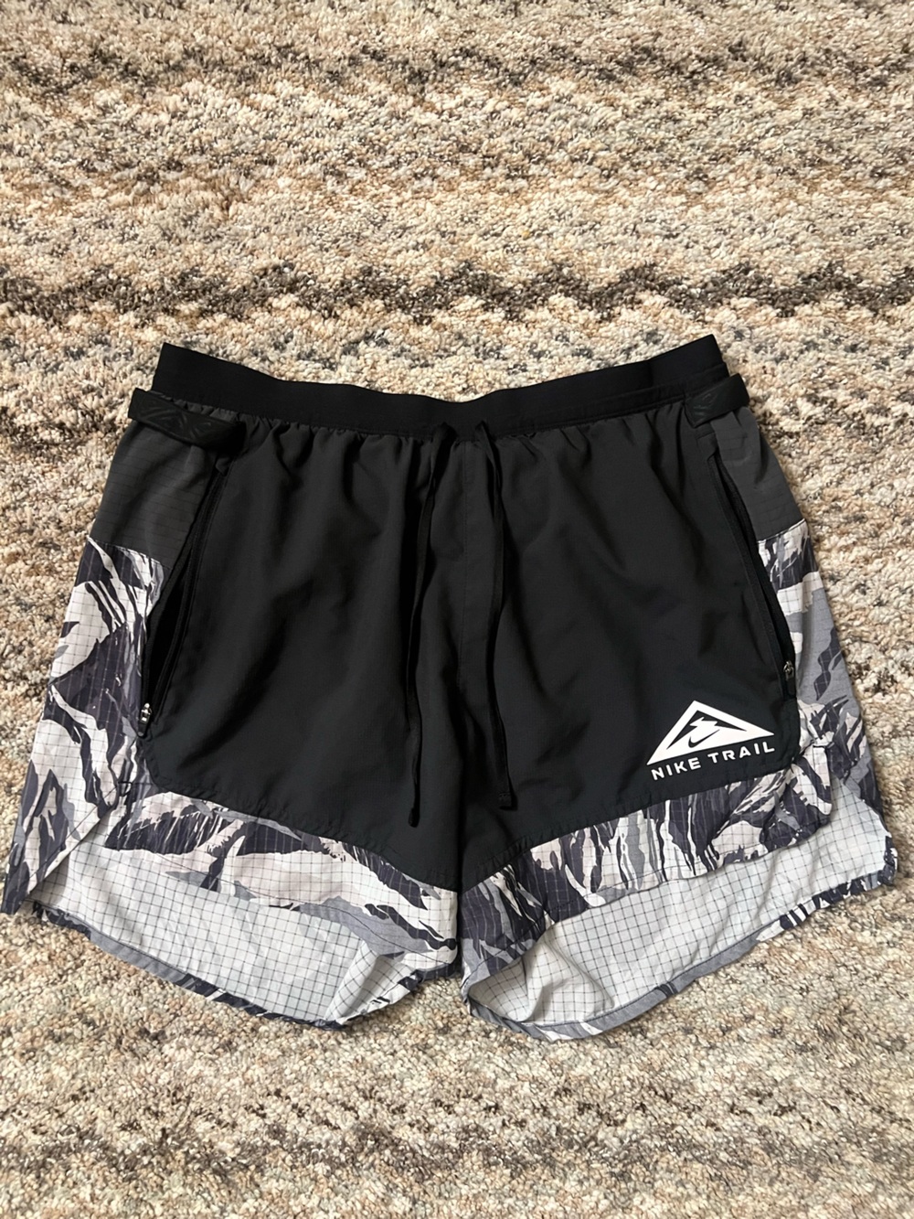 Nike Trail Black & Gray Men's Running Shorts